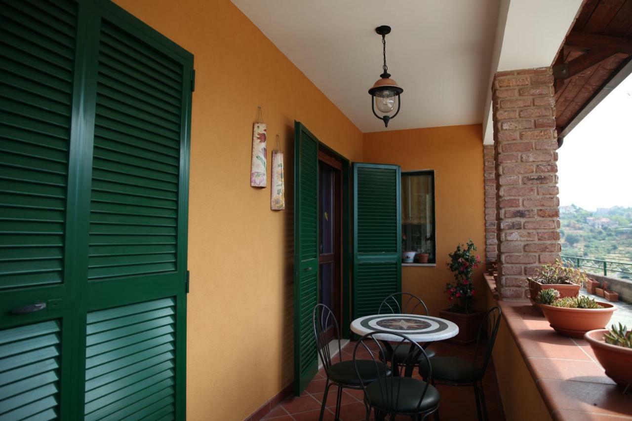 La Castellana Apartment Salerno Exterior photo
